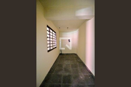 Casa à venda com 320m², 5 quartos e 10 vagasQuarto de Serviço