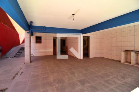 Casa à venda com 320m², 5 quartos e 10 vagasGaragem / Quintal