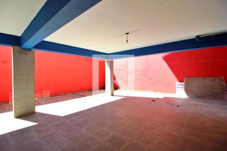 Casa à venda com 320m², 5 quartos e 10 vagasGaragem / Quintal