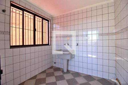 Casa à venda com 320m², 5 quartos e 10 vagasÁrea de Serviço