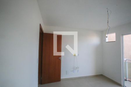 Quarto 1 de casa de condomínio à venda com 2 quartos, 62m² em Taquara, Rio de Janeiro