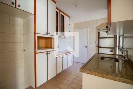 Apartamento para alugar com 94m², 3 quartos e 2 vagas Apartamento para alugar com 94m², 3 quartos e 2 vagasCozinha