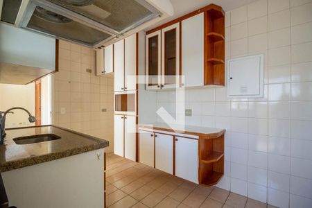 Apartamento para alugar com 94m², 3 quartos e 2 vagas Apartamento para alugar com 94m², 3 quartos e 2 vagasCozinha