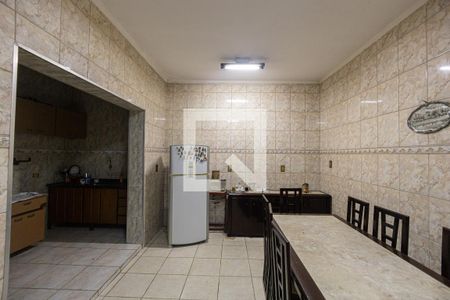 Casa à venda com 542m², 2 quartos e 3 vagas Casa à venda com 542m², 2 quartos e 3 vagasCozinha