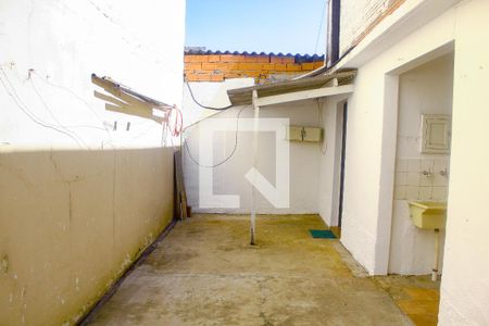 Casa para alugar com 55m², 1 quarto e sem vagaQuintal