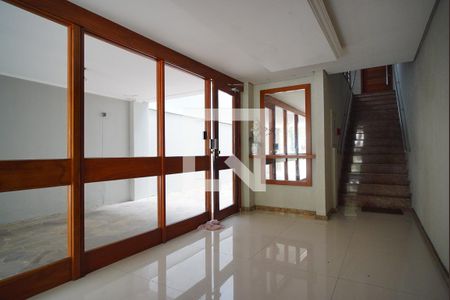 Hall de entrada de apartamento para alugar com 1 quarto, 58m² em Petrópolis, Porto Alegre