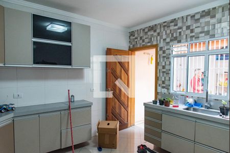 Casa à venda com 114m², 3 quartos e 2 vagasCozinha