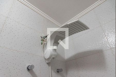 Casa à venda com 114m², 3 quartos e 2 vagasChuveiro
