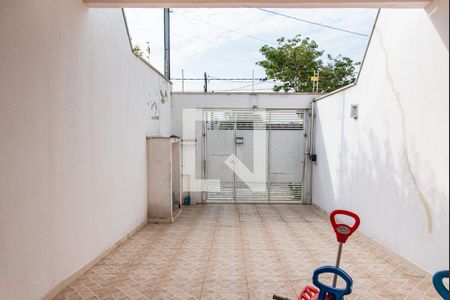Casa à venda com 114m², 3 quartos e 2 vagasGaragem
