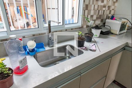 Casa à venda com 114m², 3 quartos e 2 vagasCozinha