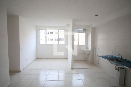 Sala de apartamento para alugar com 2 quartos, 43m² em Curicica, Rio de Janeiro