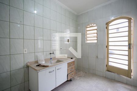 Casa à venda com 800m², 2 quartos e 1 vagaCozinha