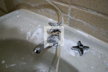 Casa à venda com 800m², 2 quartos e 1 vagaBanheiro