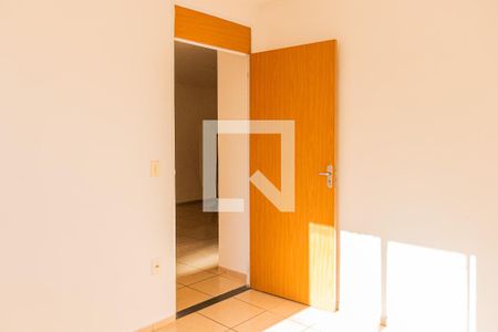 Quarto 2 de apartamento para alugar com 2 quartos, 52m² em Mantiqueira, Vespasiano