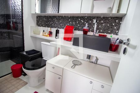 Banheiro de apartamento para alugar com 1 quarto, 37m² em Barra Funda, São Paulo