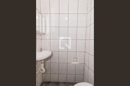 Casa para alugar com 55m², 1 quarto e sem vagaBanheiro