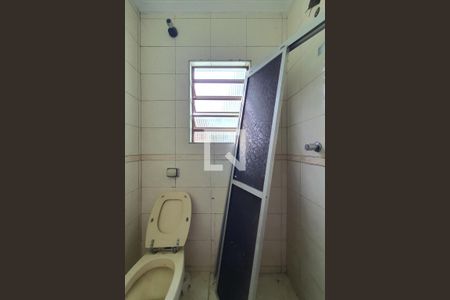 Banheiro da suíte 1 de casa para alugar com 2 quartos, 160m² em Vila Moinho Velho, São Paulo