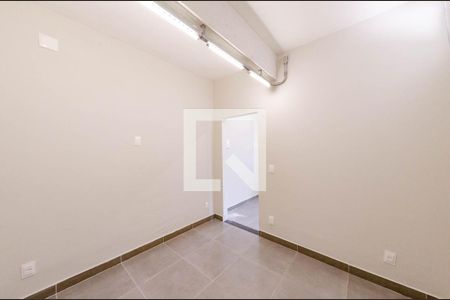 Quarto de kitnet/studio para alugar com 1 quarto, 25m² em Caiçaras, Belo Horizonte