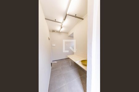 Entrada de kitnet/studio para alugar com 1 quarto, 25m² em Caiçaras, Belo Horizonte
