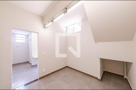 Quarto de kitnet/studio para alugar com 1 quarto, 25m² em Caiçaras, Belo Horizonte