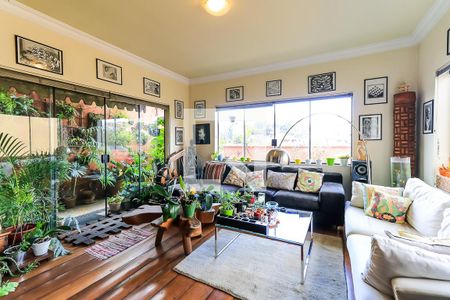 Sala de Estar de casa à venda com 4 quartos, 470m² em Vila Progredior, São Paulo