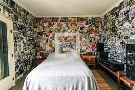 Casa à venda com 470m², 4 quartos e 2 vagas Casa à venda com 470m², 4 quartos e 2 vagasSuíte 4