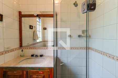 Casa à venda com 470m², 4 quartos e 2 vagas Casa à venda com 470m², 4 quartos e 2 vagasBanheiro da Suíte 1