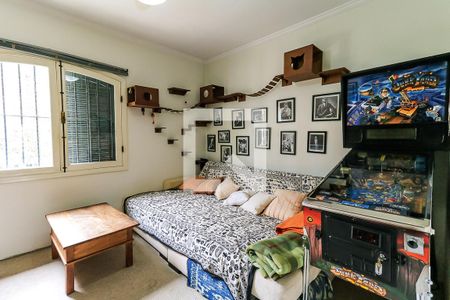 Casa à venda com 470m², 4 quartos e 2 vagas Casa à venda com 470m², 4 quartos e 2 vagasSuíte 1