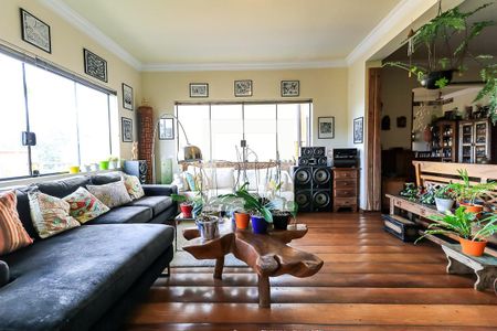 Sala de Estar de casa à venda com 4 quartos, 470m² em Vila Progredior, São Paulo