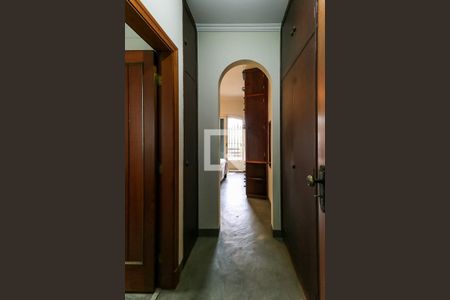 Casa à venda com 470m², 4 quartos e 2 vagas Casa à venda com 470m², 4 quartos e 2 vagasSuíte 2