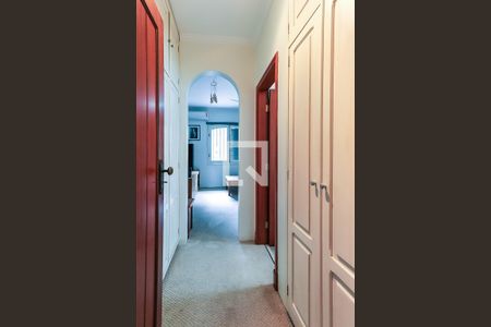 Casa à venda com 470m², 4 quartos e 2 vagas Casa à venda com 470m², 4 quartos e 2 vagasSuíte 1