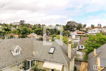 Casa à venda com 470m², 4 quartos e 2 vagas Casa à venda com 470m², 4 quartos e 2 vagasVista