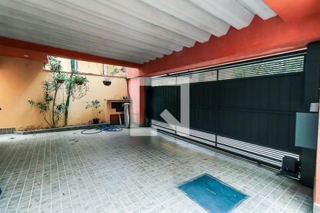 Casa à venda com 470m², 4 quartos e 2 vagas Casa à venda com 470m², 4 quartos e 2 vagasGaragem