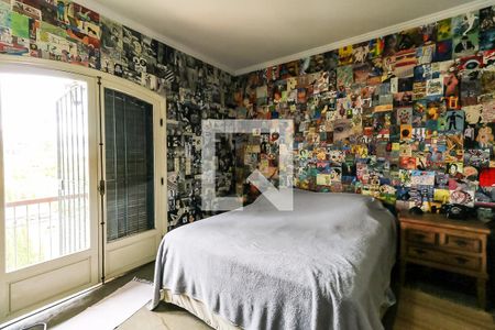 Casa à venda com 470m², 4 quartos e 2 vagas Casa à venda com 470m², 4 quartos e 2 vagasSuíte 4