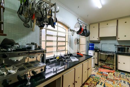 Casa à venda com 470m², 4 quartos e 2 vagas Casa à venda com 470m², 4 quartos e 2 vagasCozinha