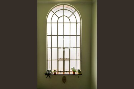 Casa à venda com 470m², 4 quartos e 2 vagas Casa à venda com 470m², 4 quartos e 2 vagasJanela da Escada