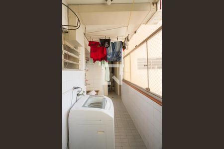 Apartamento à venda com 115m², 3 quartos e 1 vagaÁrea de Serviço