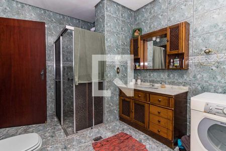 Casa à venda com 279m², 3 quartos e 2 vagasBanheiro da Suíte