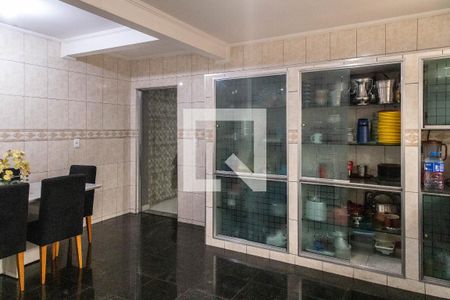 Casa à venda com 150m², 3 quartos e 2 vagasCozinha