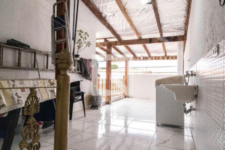 Casa à venda com 150m², 3 quartos e 2 vagasÁrea de Serviço