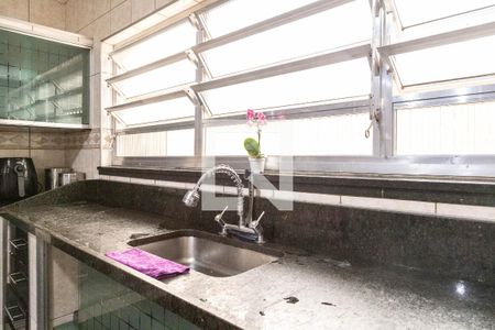 Casa à venda com 150m², 3 quartos e 2 vagasCozinha