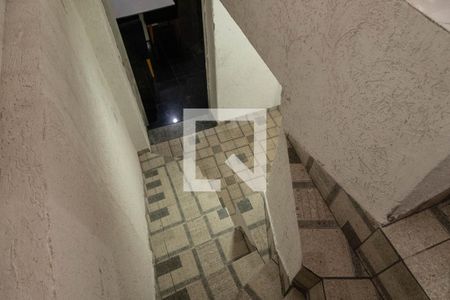 Casa à venda com 150m², 3 quartos e 2 vagasEscada