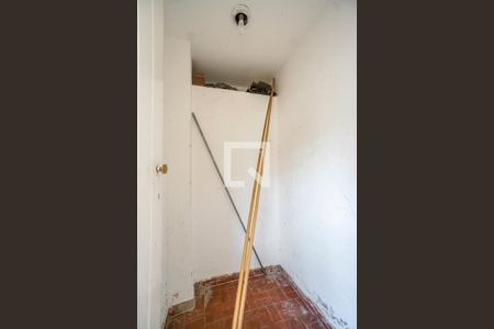 Casa à venda com 150m², 2 quartos e 1 vagaQuarto de serviço