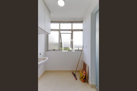 Apartamento à venda com 67m², 2 quartos e 1 vagaÁrea de Serviço