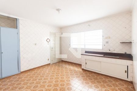 Casa à venda com 170m², 2 quartos e 2 vagasCozinha