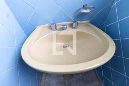 Casa à venda com 170m², 2 quartos e 2 vagasBanheiro