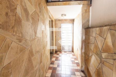 Casa à venda com 170m², 2 quartos e 2 vagasCorredor