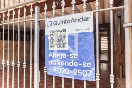 Casa à venda com 170m², 2 quartos e 2 vagasFachada