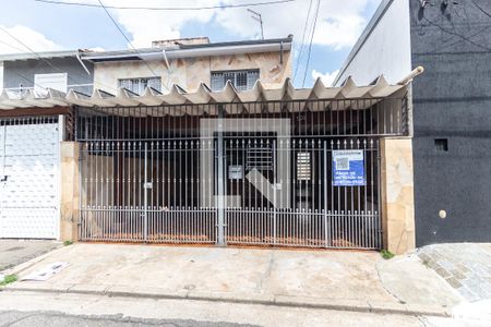 Casa à venda com 170m², 2 quartos e 2 vagasFachada