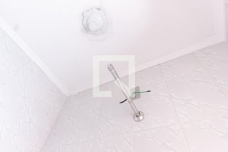 Casa à venda com 170m², 2 quartos e 2 vagasBanheiro de serviço